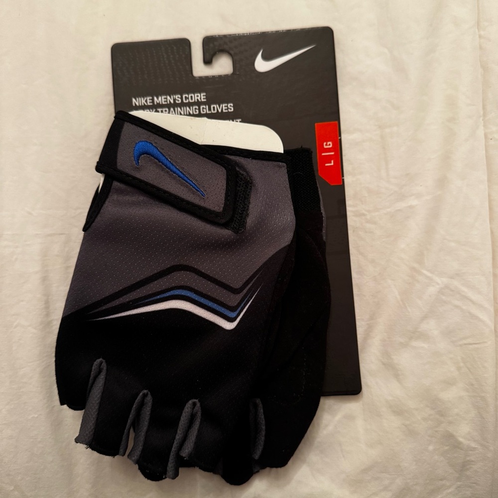 NEW Nike Men’s Core Lock Training Fingerless Gloves